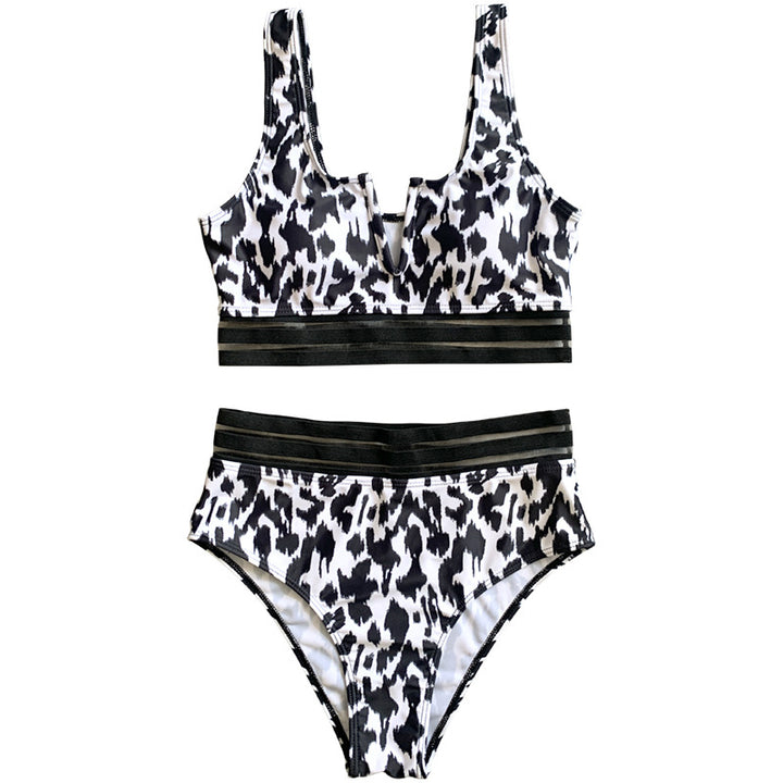 Damen Hochgeschnittener Bikini mit sportivem Design und eleganten Akzenten Echo Archiv
