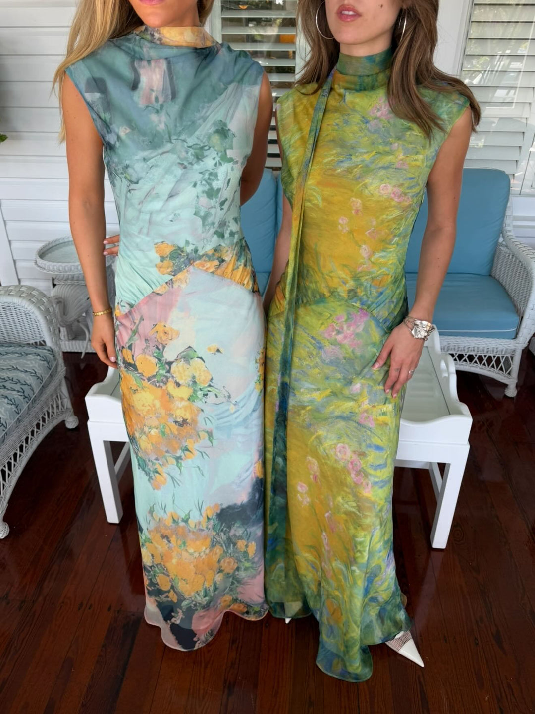 Damen Langes Kleid mit floralem Design und hochgeschlossenem Kragen Echo Archiv