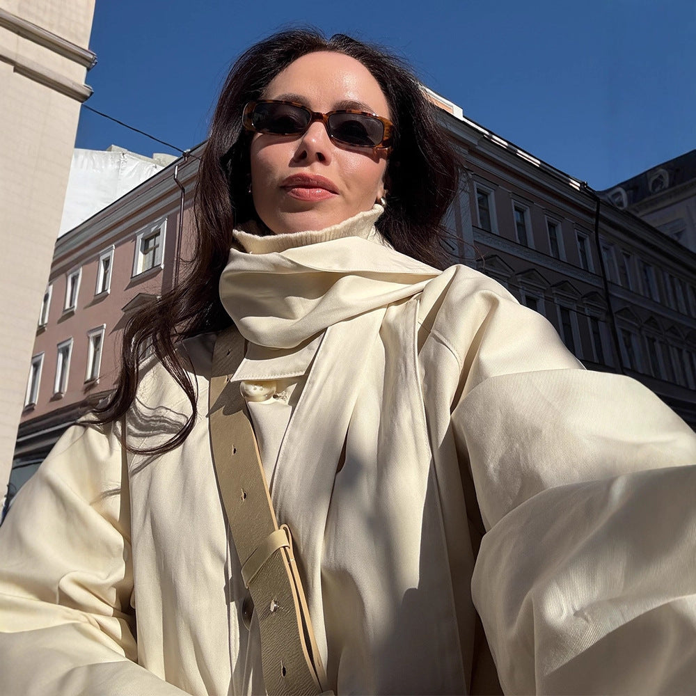 Damen Kurzer Oversize-Trench mit hohem Stehkragen, verdeckter Knopfleiste & weiten Manschetten Echoarchiv