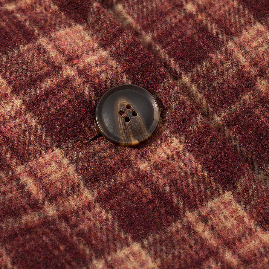 Damen Kurzjacke im Karomuster mit Boxy‑Schnitt, Stehkragen und asymmetrischer Knopfleiste Echoarchiv