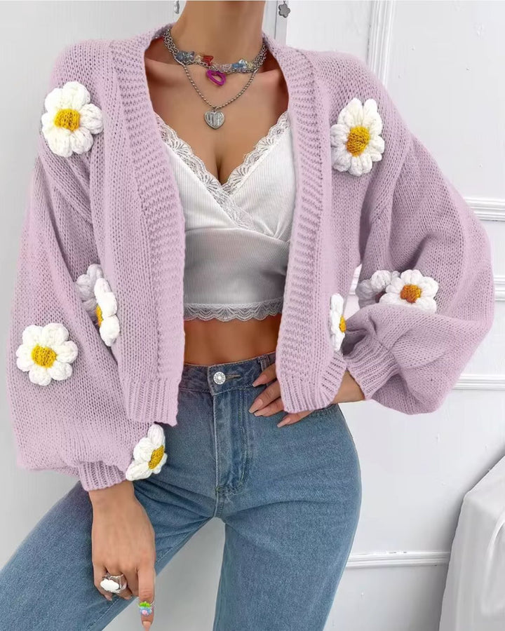 Damen Kurzgeschnittener Grobstrick-Cardigan mit 3D-Blütenapplikationen – Veloura