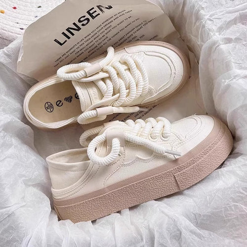 Damen Sportliche Sneakers im minimalistischen Design mit komfortabler Gummisohle Echo Archiv