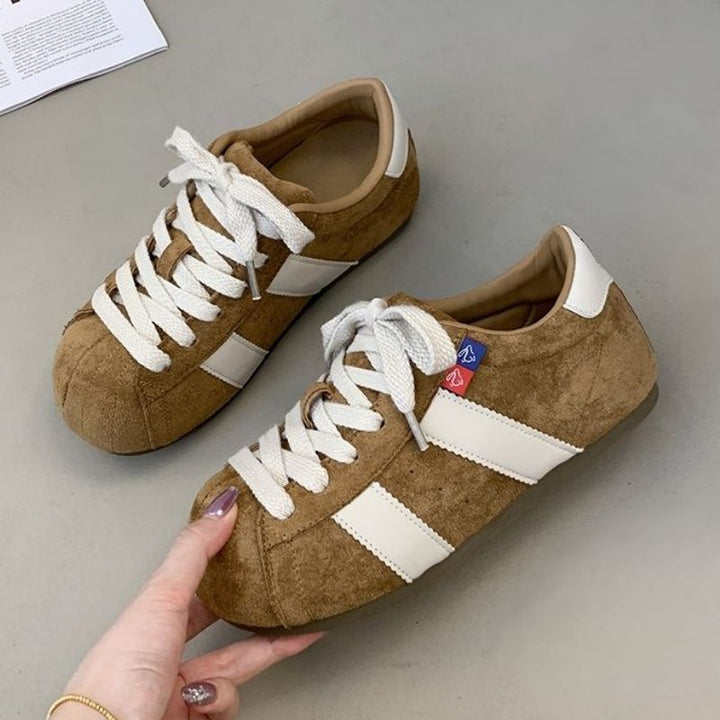 Damen Komfortable Sneaker aus hochwertigem Wildleder mit klassischem Design Echo Archiv