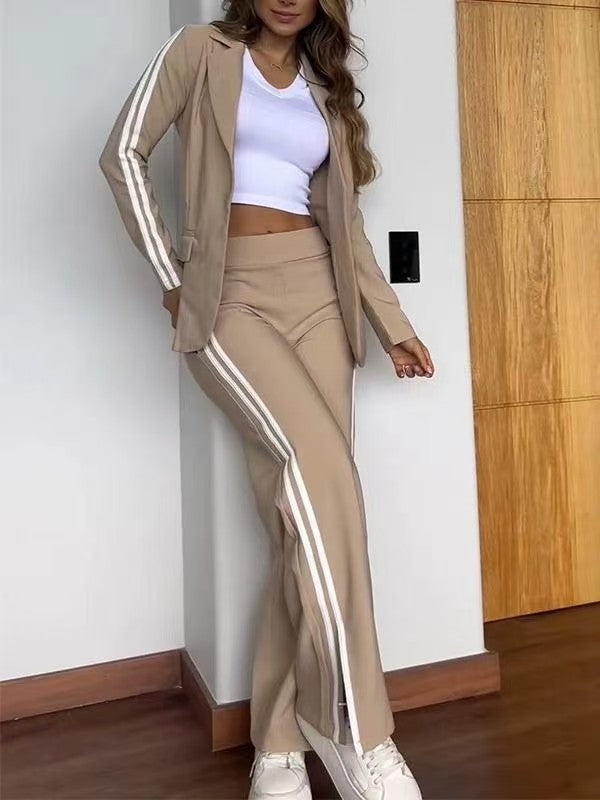Damen nan sportlich-elegantes Zweiteiler-Blazer-Set mit tailliertem Blazer und weitem Jogginghosen‑Schnitt samt Seitenstreifen Echo Archiv