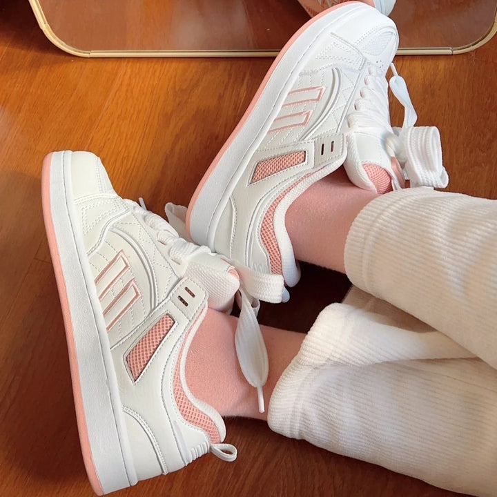 Damen Sportliche Sneakers mit praktischer Schnürung und atmungsaktiver Mesh-Oberfläche Echo Archiv