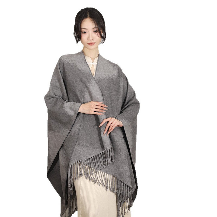Damen Oversize-Poncho aus Wollmix mit verwaschenem Karo und Fransensaum – Avérine