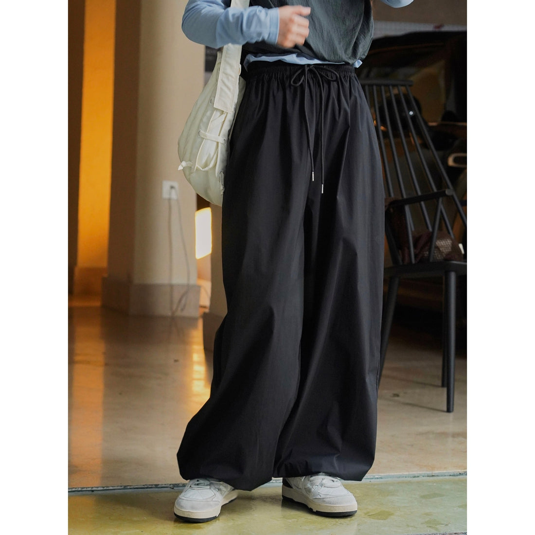 Damen Weite Baumwollmix-Baggyhose mit elastischem Tunnelzugbund Echoarchiv