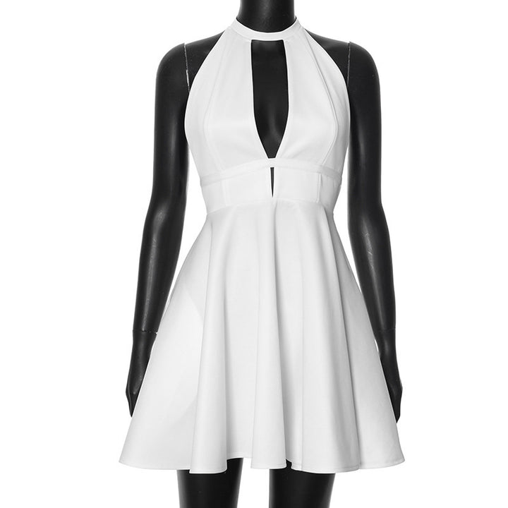 Damen Elegantes Halterkleid mit offenem Ausschnitt Echo Archiv