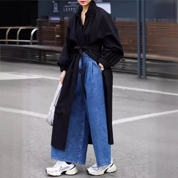 Damen Maxilanger Oversize-Mantel mit hohem Stehkragen, geraffter Rückenpasse und kastiger Silhouette – Montévia
