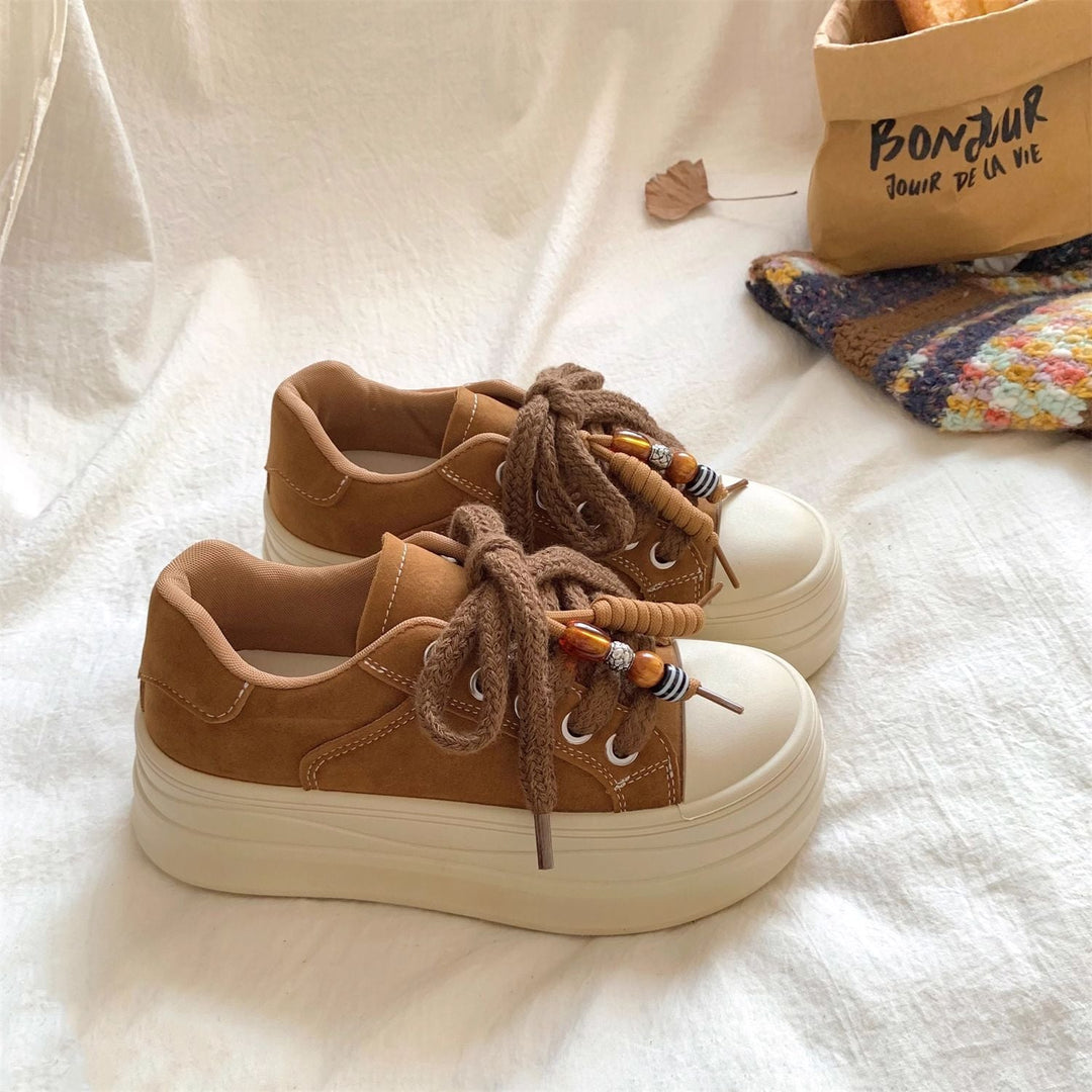 Damen Plateau-Sneaker mit dekorativen Schnürdetails und komfortabler Sohle Echo Archiv