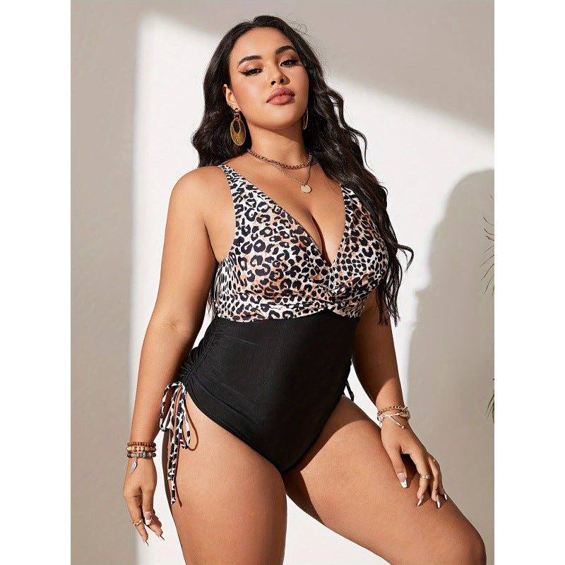 Damen Einteiler Badeanzug mit animalischem Print und figurformendem Design Echo Archiv