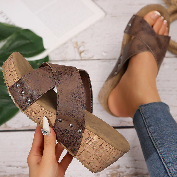 Damen nan Keilsandalette mit Fersenriemen, ergonomischem Fußbett, Korkoptik-Plateau und gepolstertem Zehenbereich Echo Archiv