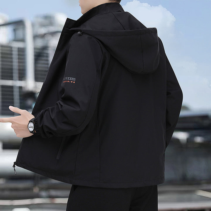 Herren leichte Softshell-Kapuzenjacke mit winddichter Membran, Reißverschluss‑Taschen und elastischen Bündchen Echoarchiv