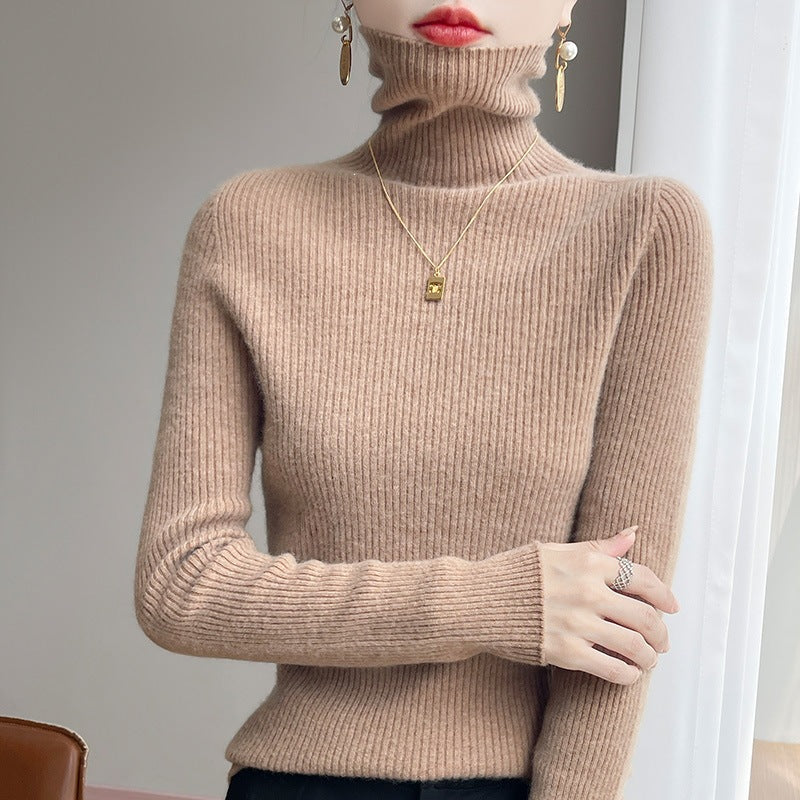 Damen Schlanker Rippenstrick-Rollkragenpullover mit gerafftem Hals und kaschmirähnlicher Haptik Echoarchiv