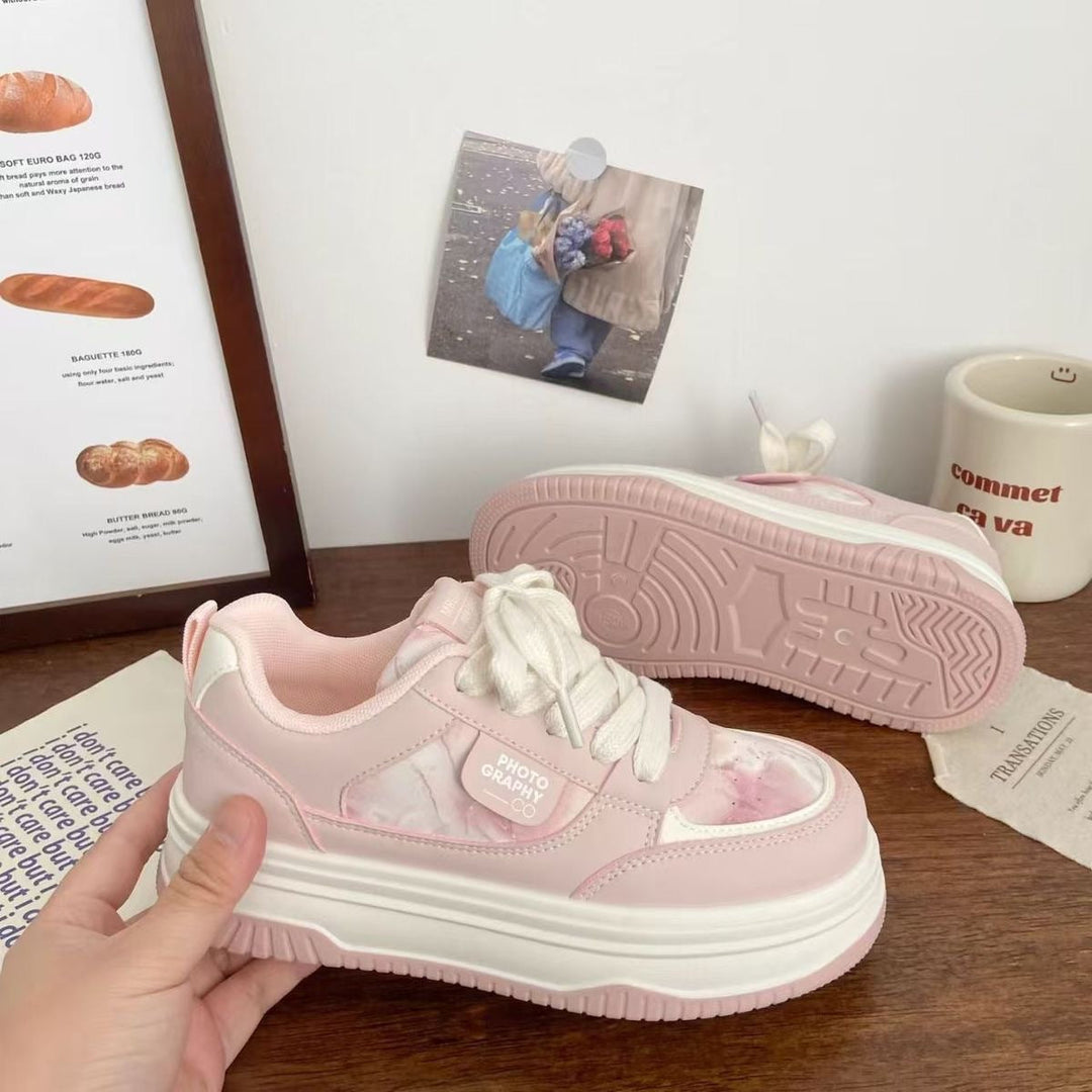 Damen Trendige Plateau-Sneaker mit komfortabler Dämpfung und modischer Silhouette Echo Archiv
