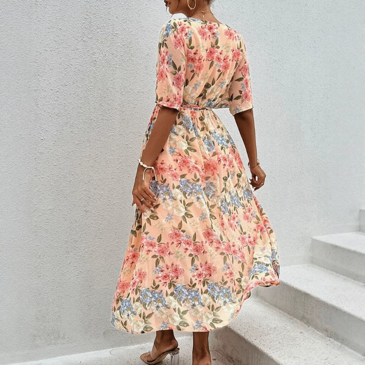Damen nan florales V-Ausschnitt-Bindekleid mit tailliertem Gürtel und seitlichem Beinschlitz Echo Archiv