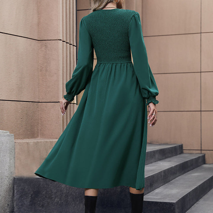 Damen Midikleid mit Smokoberteil, langen Ballonärmeln und ausgestelltem Rock Echoarchiv