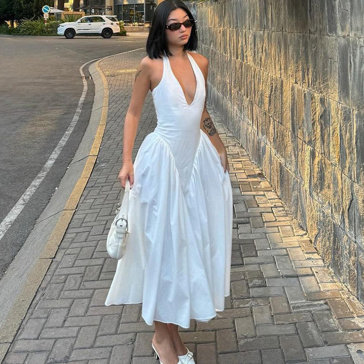Damen Elegantes Maxikleid mit tiefem V-Ausschnitt und fließendem Rock Echo Archiv