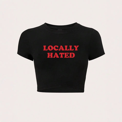 Damen Crop-T-Shirt mit auffälligem Schriftzug und figurbetontem Design Echo Archiv