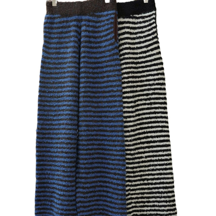 Damen Flauschige hochgeschnittene Bouclé‑Strickhose im Palazzoschnitt Echoarchiv
