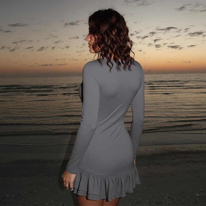 Damen figurbetontes Langarm-Minikleid mit tiefem V-Ausschnitt, Paillettenapplikation und Volant-Saum – Avérine