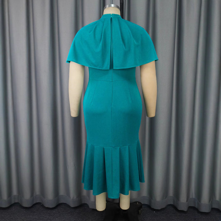 Damen elegantes Abendkleid mit schickem Cape und figurbetonter Silhouette Echo Archiv