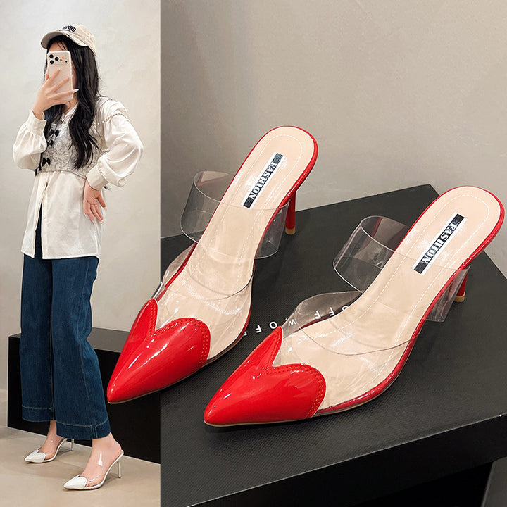 Damen Elegante spitze Mule-Pumps mit transparenten PVC-Riemen und Lackapplikationen – Lioré