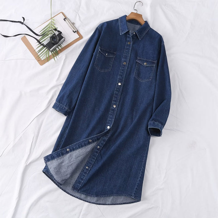 Damen Langes Denim-Hemdblusenkleid mit Knopfleiste und Brusttaschen – Valéora