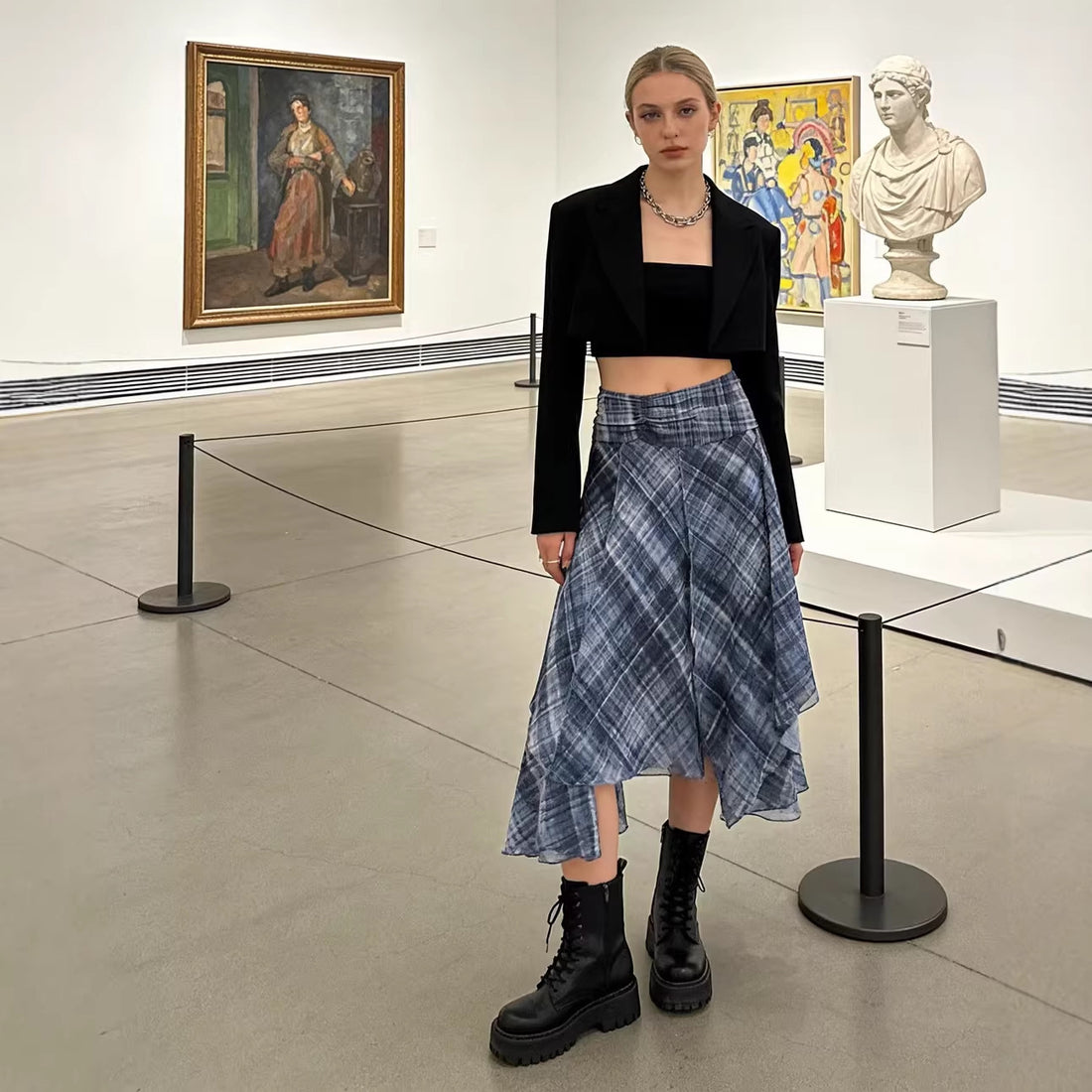 Damen Asymmetrischer mehrlagiger Midirock aus Chiffon mit weitem Taillenbündchen und Karomitternung Echo Archiv