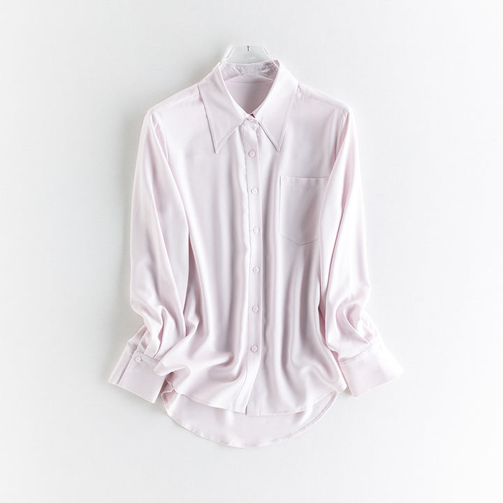 Damen seidenähnliche Oversize-Bluse mit spitzem Hemdkragen und Brusttasche Echo Archiv
