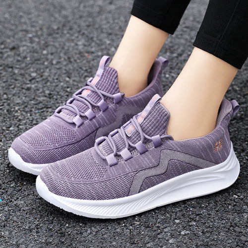 Damen nan gestrickte Slip-On-Sneaker mit elastischer Schnürung, gepolsterter Innenfütterung und dämpfender Profilsohle Echo Archiv