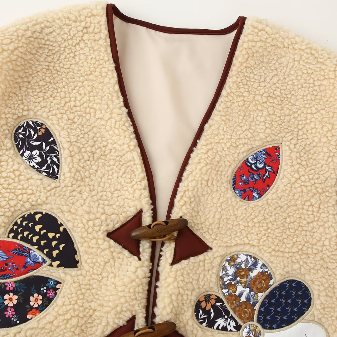 Damen Gefütterte Teddyweste mit Patchwork-Applikationen und Knebelverschlüssen Echoarchiv