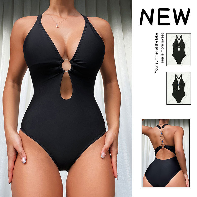 Damen Einteiliger Badeanzug mit tiefem V-Ausschnitt und sportlichem Cut-Out Echo Archiv