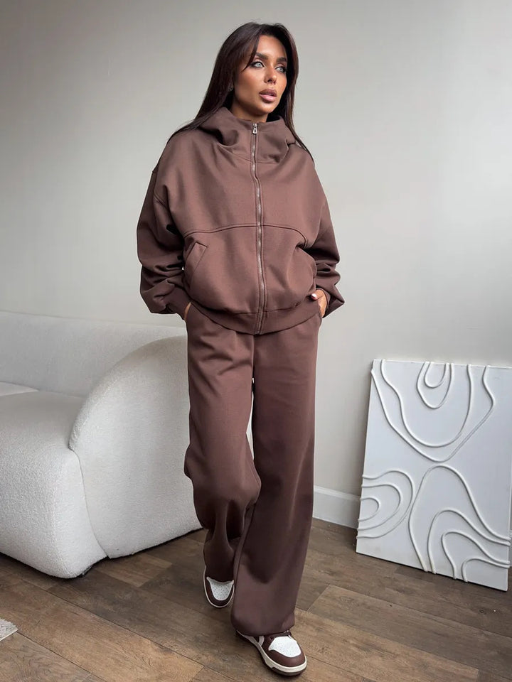 Damen Oversized Hoodie-Jacke mit hoher Stehkapuze und gerader Relax-Sweathose – Auréline