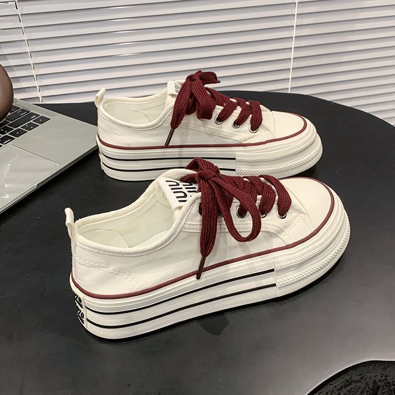 Damen Sportliche Sneakers mit robuster Sohle und atmungsaktivem Canvas von Echo Archiv