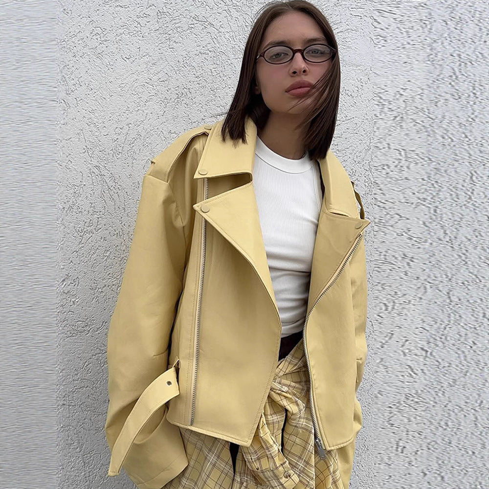 Damen Oversize-Bikerjacke aus veganem Lederimitat mit großem Revers und Taillengürtel Echoarchiv