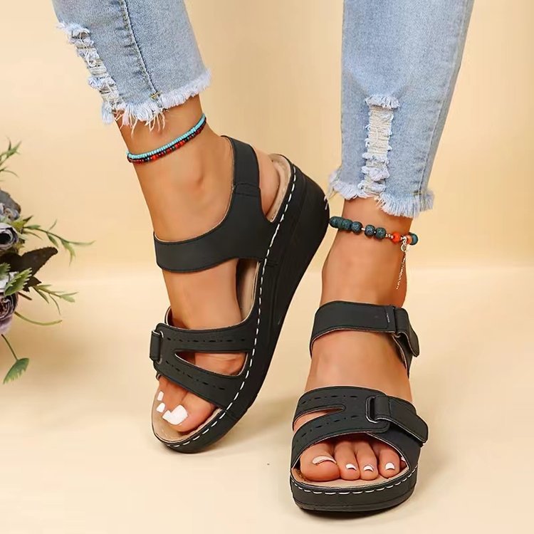 Damen Komfort-Sandalen mit verstellbaren Klett- und Schnallenriemen sowie ergonomischem Fußbett Echo Archiv