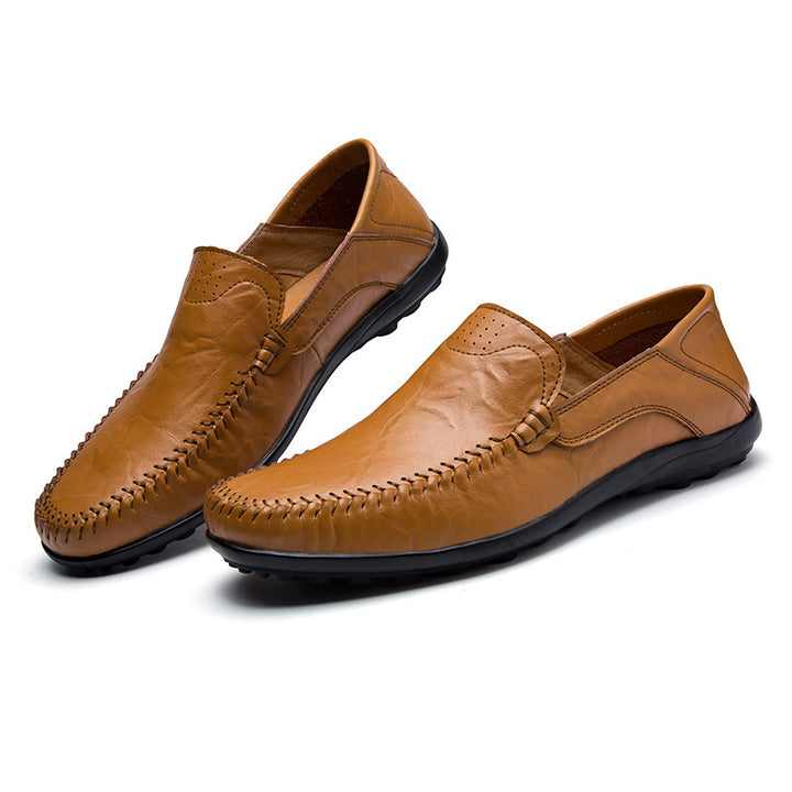 Herren Lederloafer im Mokassin-Stil mit handgenähter Ziernaht, elastischen Seiteneinsätzen und rutschfester Gummilaufsohle Echo Archiv