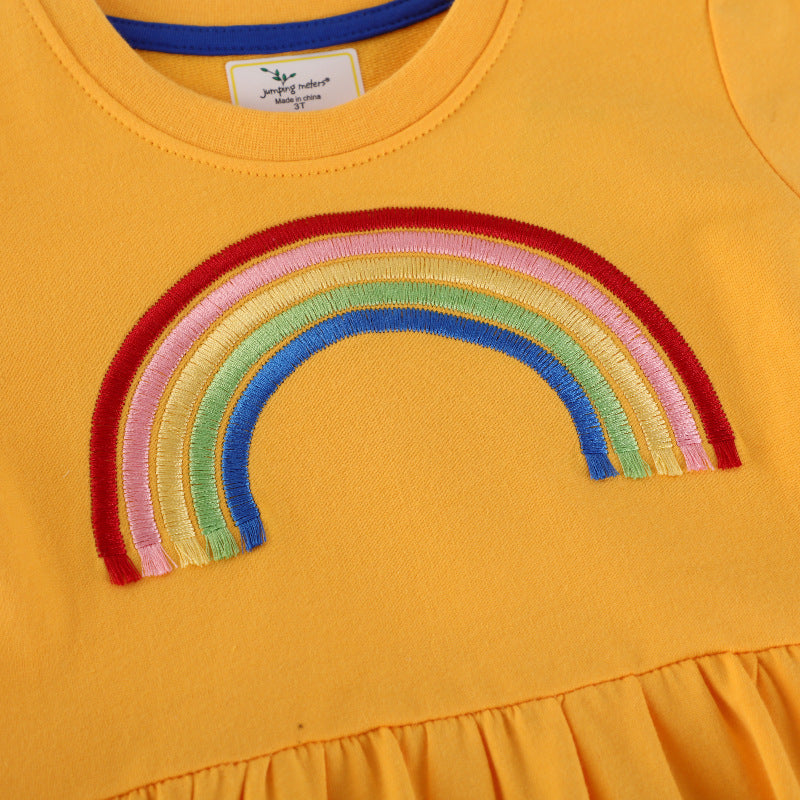 Mädchen Freizeitkleid mit Regenbogen-Stickerei Echo Archiv