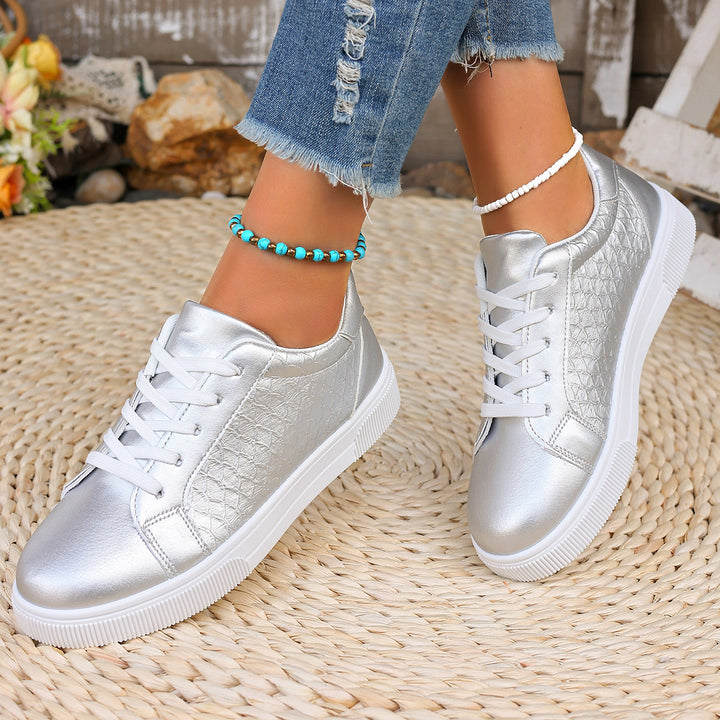 Damen Glänzende Sneaker mit Krokoprägung, gepolstertem Fußbett und rutschfester Profilsohle – Névara