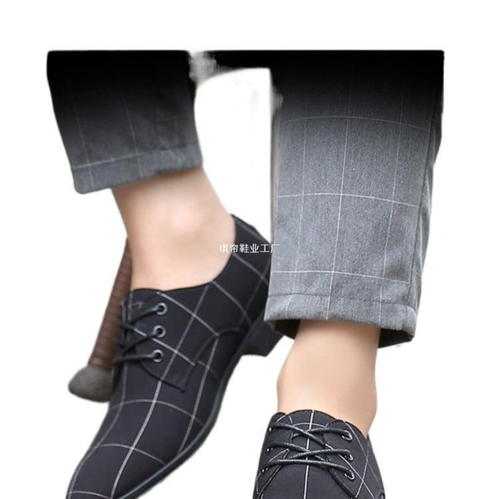 Herren Elegante Schnürschuhe im modernen Karomuster Echoarchiv