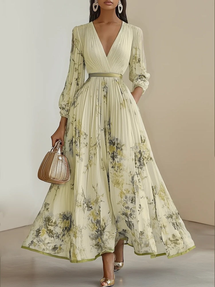 Damen Prachtvolles Maxikleid mit tiefem V-Ausschnitt und floralem Design Echo Archiv