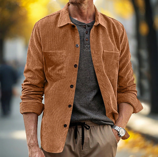 Stylische Herrenhose aus Cord mit praktischen Taschen und funktionalem Design – Echoarchiv