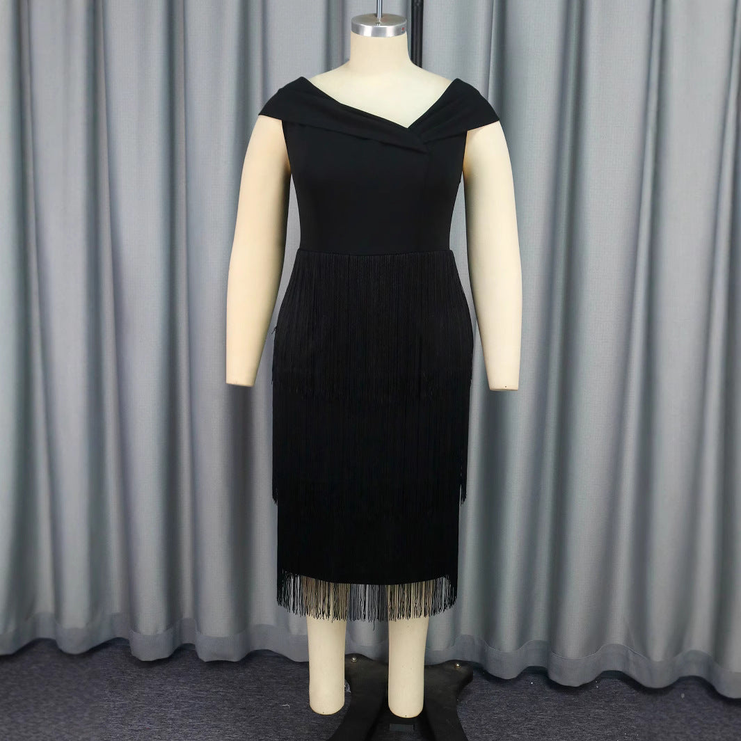 Damen elegantes Kleid mit Fransen-Detail Echo Archiv