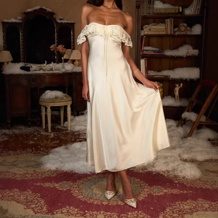 Damen Elegantes bodenlanges Kleid mit Spitzenbesatz Echo Archiv