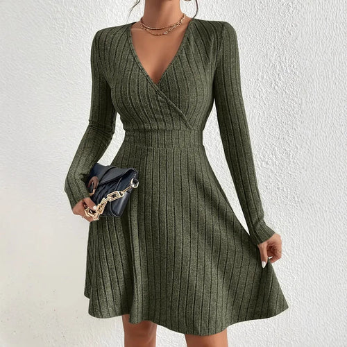 Damen Wickelkleid mit langen Ärmeln und gerippter Textur Echoarchiv