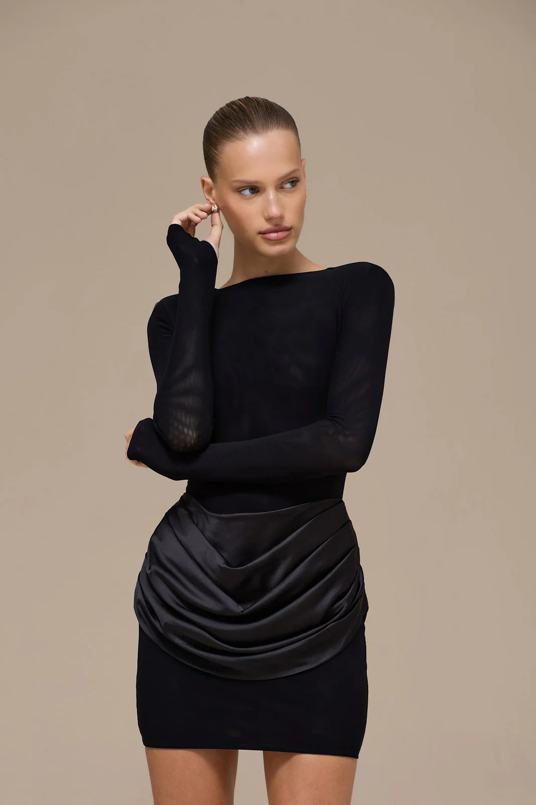 Damen Elegantes Minikleid mit Wickeldetails Echo Archiv
