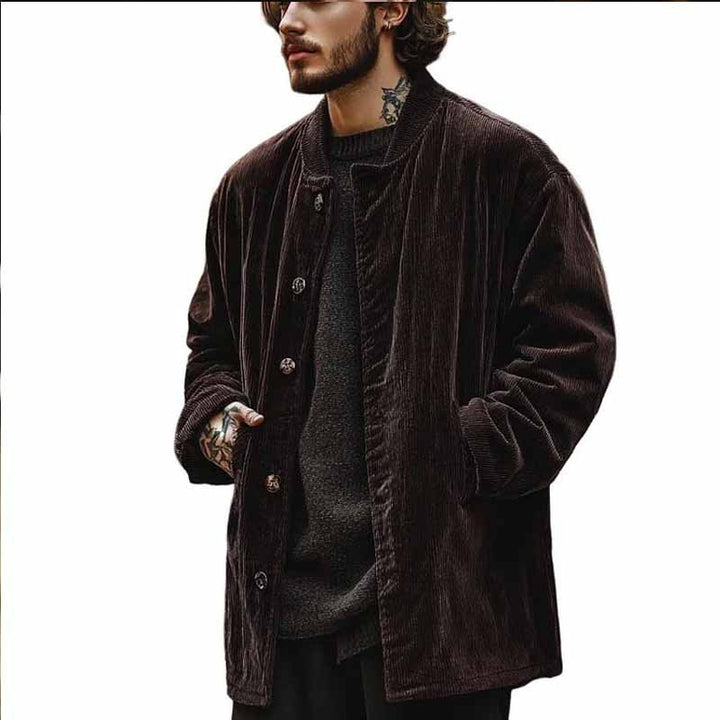 Herren Samtjacke mit Knopfverschluss und praktischen Taschen Echoarchiv