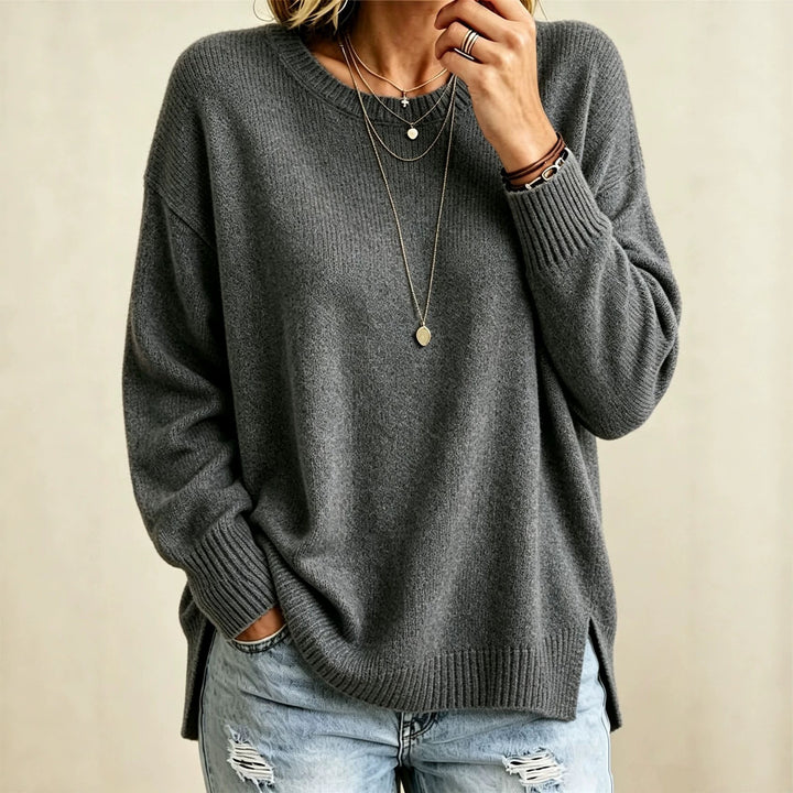 Damen Locker geschnittener Rundhals-Feinstrickpullover mit Seitenschlitzen und gerippten Bündchen – Mavelle