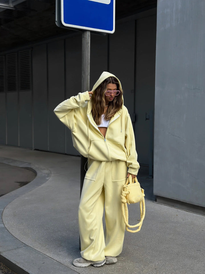 Damen oversized Kapuzenjacke mit Reißverschluss und lässiger Cargo-Loungehose – Auréline